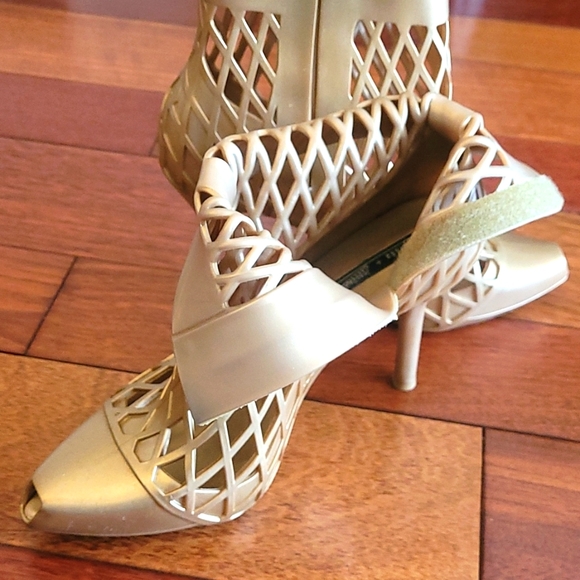 Jean-Paul GAULTIER x Melissa Rubber Mesh Heeled Sandal - Picture 6 of 15